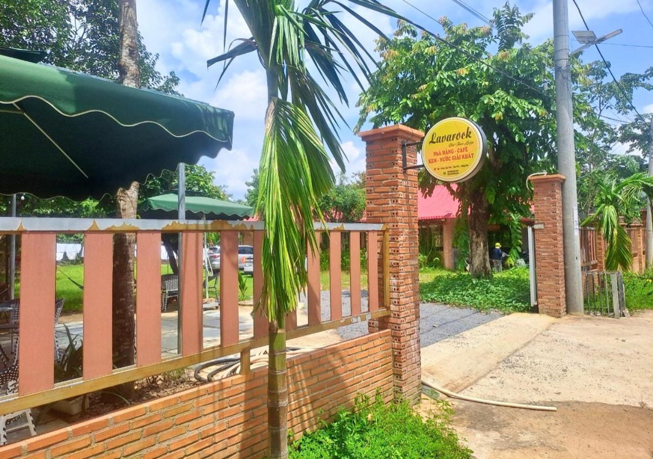 Lava Rock Viet Nam Lodge Anhfly Resort Nam Cat Tien Exterior photo