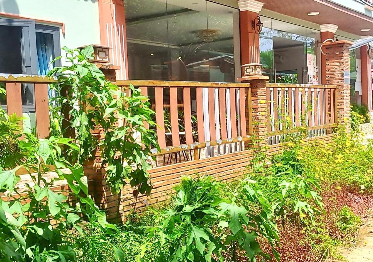 Lava Rock Viet Nam Lodge Anhfly Resort Nam Cat Tien Exterior photo