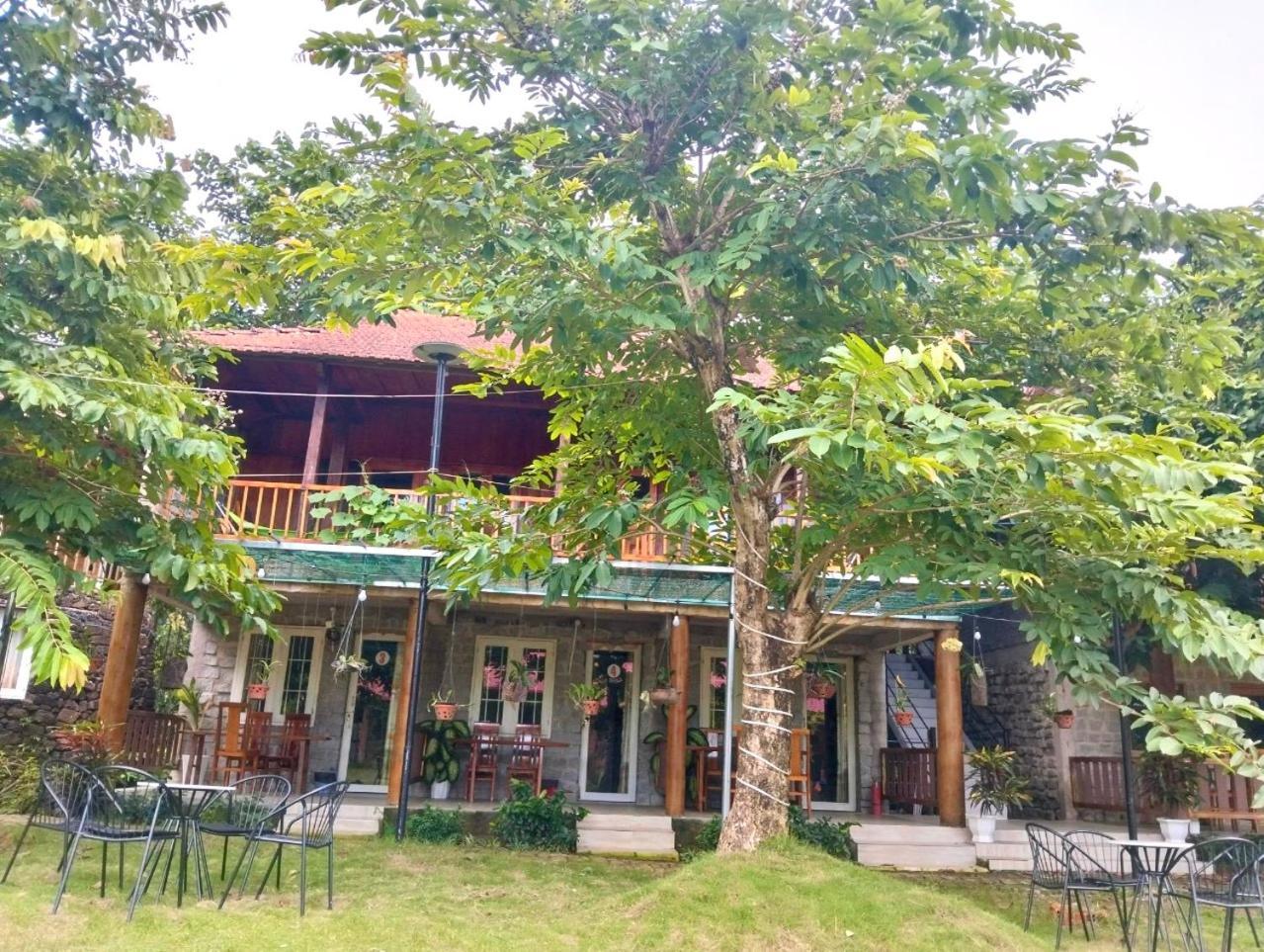 Lava Rock Viet Nam Lodge Anhfly Resort Nam Cat Tien Exterior photo